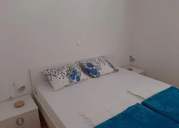 شقة U Centru Makarske *