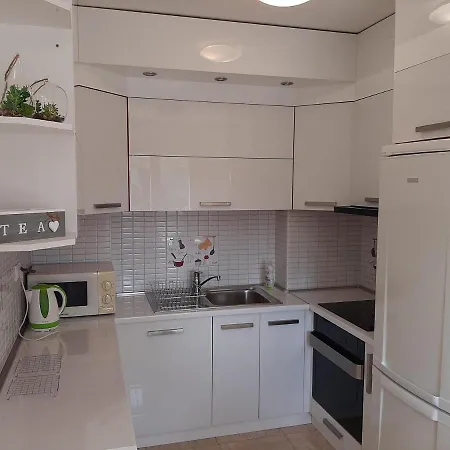 Apartamento U Centru Makarske