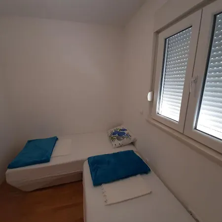 Lägenhet U Centru Makarske