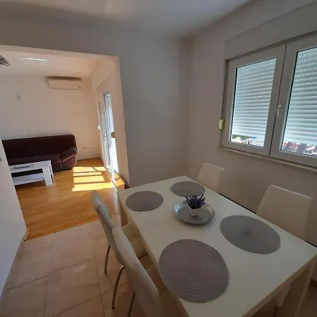 U Centru Makarske Lägenhet *
