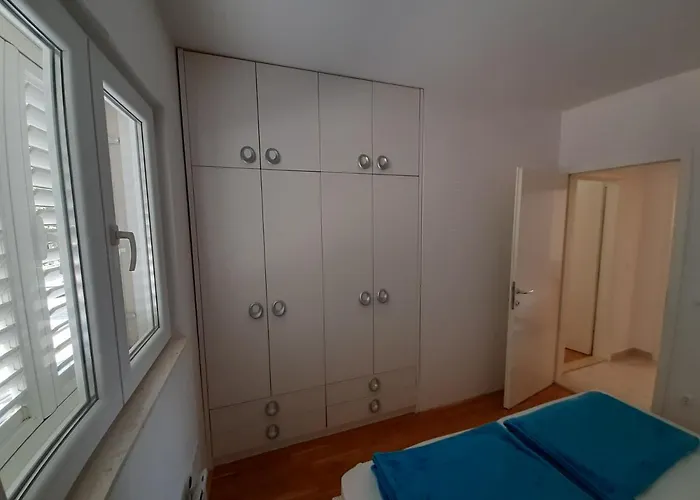 U Centru Makarske Makarská